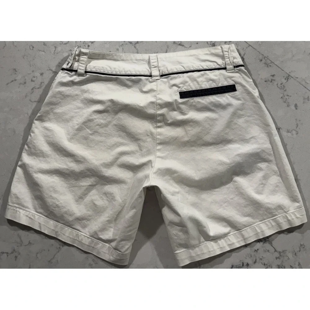 VTG Oakley Shorts Womens‎ 10 White Golf Flat Front Belted Piped Casual Logo Y2K